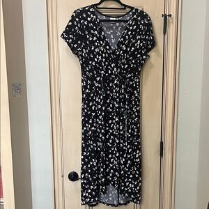 Kaileigh Black Floral Midi Dress